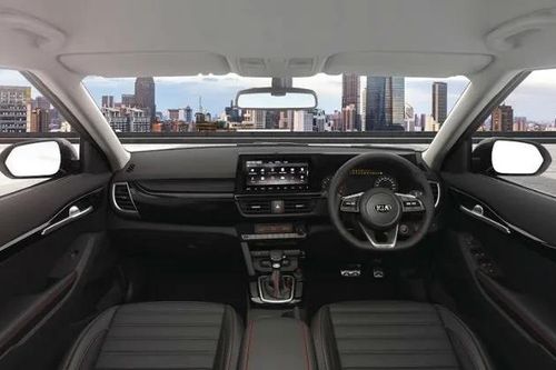Kia Seltos gây bất ngờ với nội thất nhiều trang bị