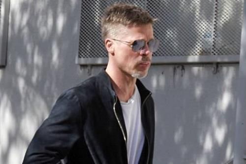 Brad Pitt tiều tụy, tìm cha mất tích trong 'Ad Astra'