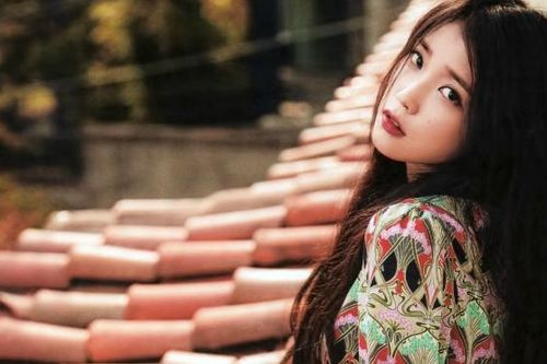 IU - Viên ngọc đa diện xứ Hàn