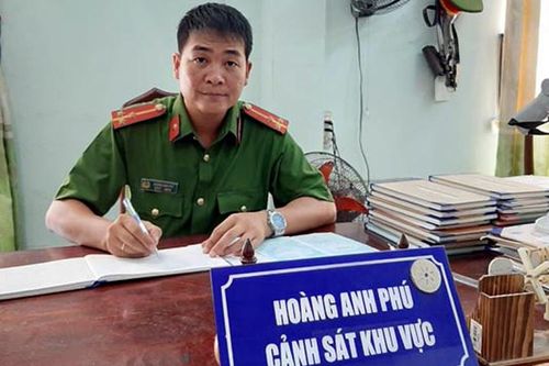Kỷ niệm 57 năm Ngày truyền thống lực lượng CSND Việt Nam (20-7-1962 - 20-7-2019): Anh Cảnh sát khu vực được dân tin yêu