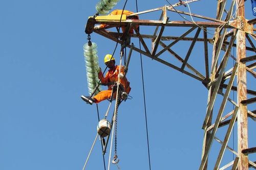 Điện thương phẩm của EVN đạt hơn 100 tỷ kWh, tăng 10,01%