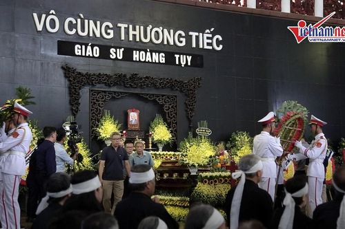 Tiễn biệt Giáo sư Hoàng Tụy - một trí thức lớn của Việt Nam