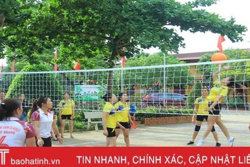 Giải bóng chuyền hơi nữ huyện Nghi Xuân thành công tốt đẹp