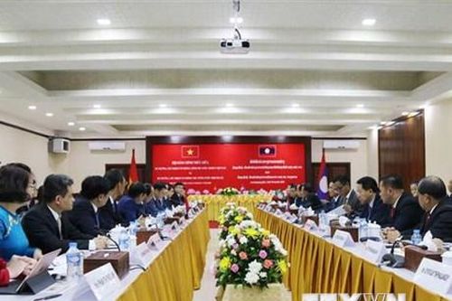 Tăng cường hợp tác giữa hai văn phòng chính phủ Việt Nam-Lào