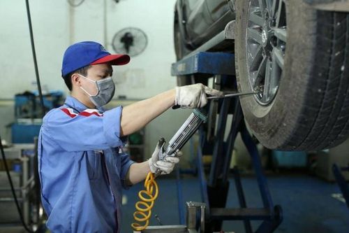 Dấu hiệu giúp bạn nhận biết gầm xe ô tô đang gặp vấn đề