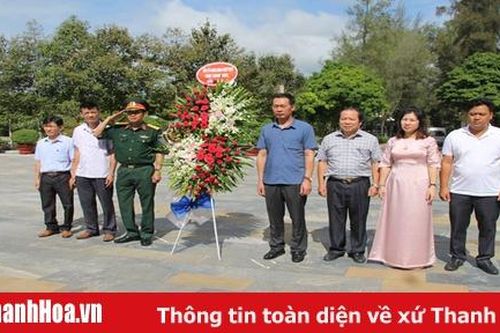 Đoàn đại biểu tỉnh Thanh Hóa dâng hương, viếng các nghĩa trang liệt sỹ tại tỉnh Tây Ninh và TP Cần Thơ