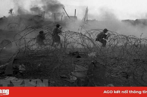 Chương trình nghệ thuật tri ân liệt sỹ trên 'Cung đường huyền thoại'