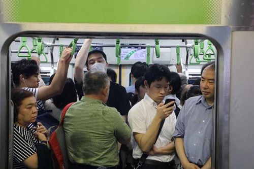 Tokyo yêu cầu nửa triệu dân làm việc tại nhà tránh quá tải dịp Olympic 2020