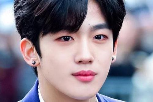 Vẻ điển trai của 11 chàng trai chiến thắng Produce X 101