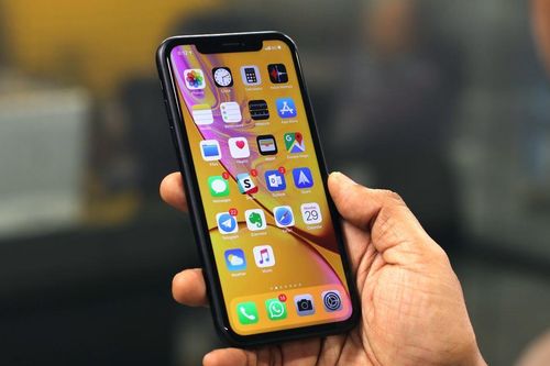 Bài cũ lặp lại, người dùng iPhone lock tại VN lại khốn khổ