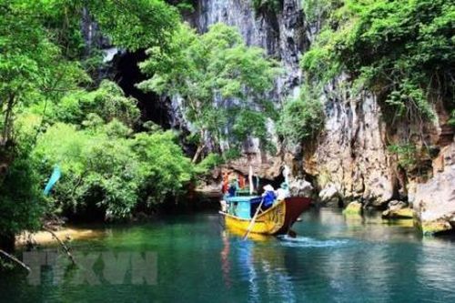 Giảm phí tham quan các hang động nổi tiếng của Quảng Bình