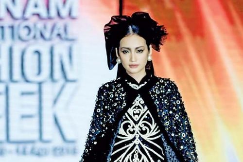 Cuộc chiến với cường giáp của hoa hậu Trúc Diễm