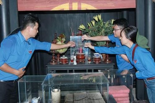 Chính trị - Xã hội Bồi đắp lý tưởng cho giới trẻ