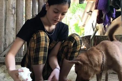 Về bản làng gặp nữ sinh có tổng điểm khối C đạt 30,25