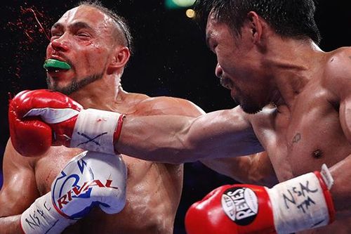 KINH HOÀNG: Manny Pacquiao đấm đối thủ hộc máu, giành đai siêu trung WBA cực thuyết phục