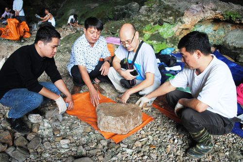 Về nơi người tiền sử sinh sống