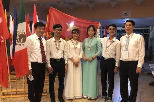 Học sinh Việt Nam đoạt bốn huy chương Olympic Sinh học quốc tế 2019