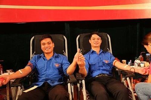 Hàng nghìn người dân tỉnh Bắc Ninh tham gia hiến máu tại Hành trình Đỏ 2019