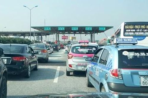 Quyết liệt triển khai thu phí BOT giao thông tự động không dừng