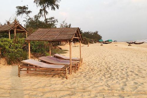 Liệu tôi có bị cắm sừng khi anh vừa chia tay tôi đã ôm hôn người khác?
