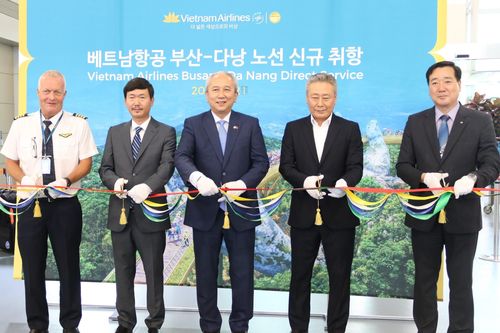 Vietnam Airlines khai trương đường bay thẳng Busan-Đà Nẵng