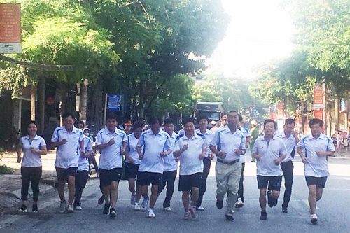 Huyện Ứng Hòa khai màn thi chung kết Giải chạy Báo Hànôịmới cấp quận, huyện, thị xã