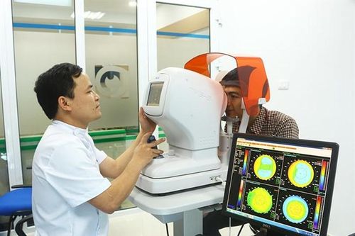 Năm 2050 một nửa dân số thế giới có thể bị cận thị