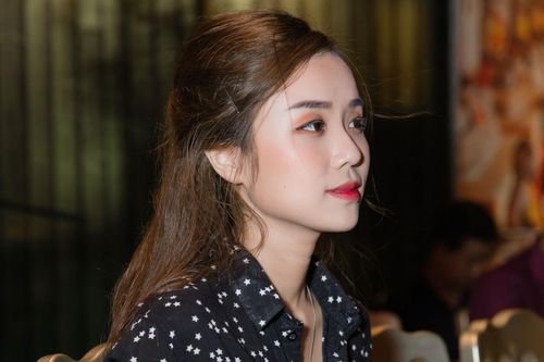 Vợ Hoài Lâm được khen về ngoại hình sau 2 lần sinh con ở tuổi 23