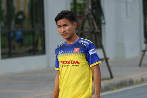 'U22 Việt Nam gặp khó với mặt sân nhân tạo ở SEA Games'
