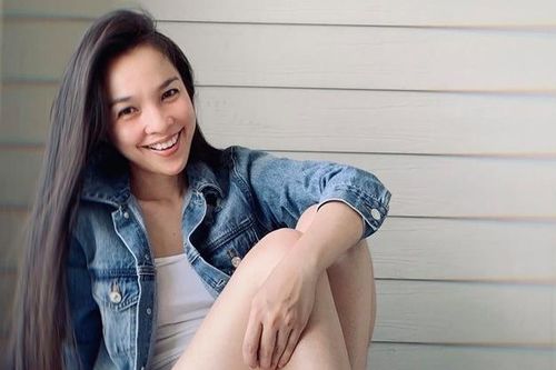 Hiền Thục lần đầu kể chuyện sinh con một mình ở tuổi 21