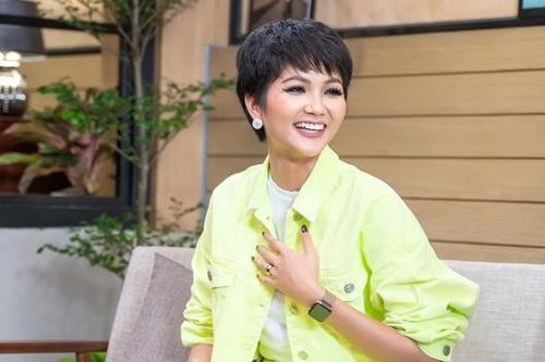 Hoa Hậu H'Hen Niê: 'Chắc bạn trai khổ tâm với tôi lắm'