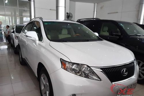 Chạy 2-3 năm, xe sang cũ vẫn đẳng cấp giá cao chót vót