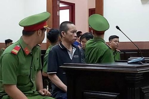 Bản án cho gã đàn ông giở trò đồi bại với con riêng của vợ ròng rã nhiều năm