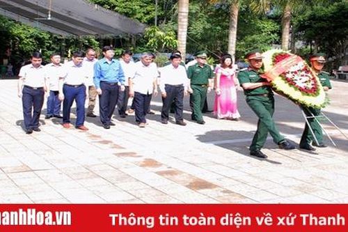 Đoàn đại biểu tỉnh Thanh Hóa viếng các Anh hùng liệt sỹ hy sinh tại mặt trận Vị Xuyên, tỉnh Hà Giang
