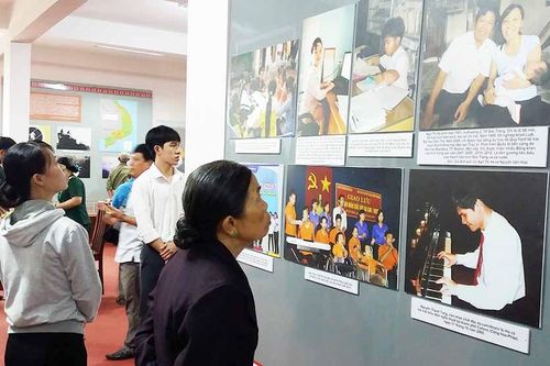 Triển lãm 'Da cam-lương tri và công lý':Những bằng chứng sống động
