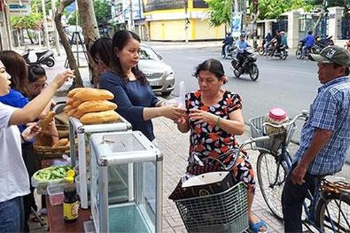 Chung tay chăm lo cho người nghèo