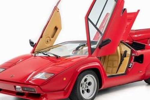 Chiếc xe của tay đua Công thức 1 huyền thoại được rao bán hơn 11 tỉ đồng