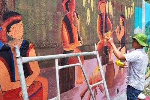 Độc đáo con đường bích họa ở 'xứ sở' sâm Ngọc Linh