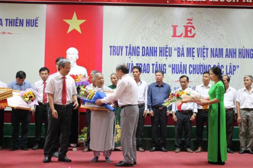 Thừa Thiên - Huế: Thêm 17 mẹ được truy tặng danh hiệu 'Bà mẹ Việt Nam Anh hùng'