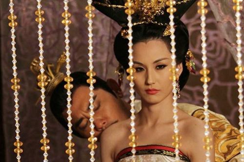 Nơi ngủ, nghỉ của các bậc đế vương Việt có gì bí ẩn?
