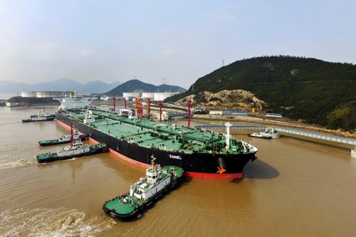Mỹ lần đầu tiên trừng phạt công ty Trung Quốc vì mua dầu Iran