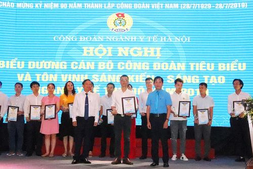 Tôn vinh 43 sáng kiến sáng tạo ngành Y tế Thủ đô