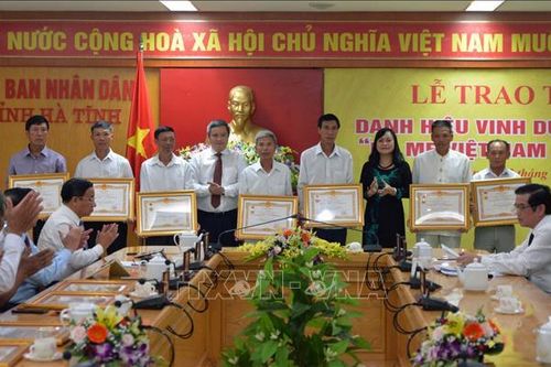 Các địa phương tổ chức lễ truy tặng danh hiệu Bà mẹ Việt Nam Anh hùng