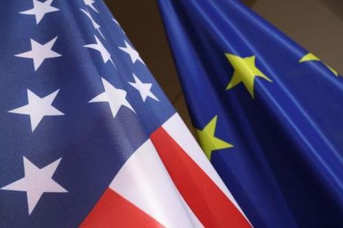 EU khẳng định sẽ trả đũa nếu Mỹ tăng thuế ô tô