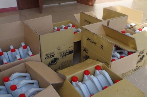 Đà Nẵng triệt phá đường dây thu giữ gần 2.000 lít dầu nhớt giả