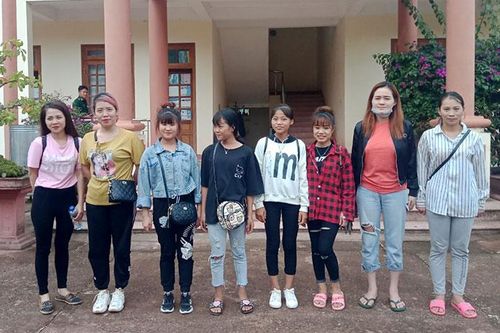 Tiếp nhận 8 công dân nữ xuất cảnh trái phép do Trung Quốc trao trả