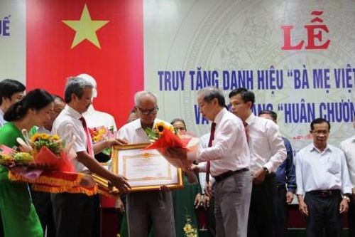 Chính trị - Xã hội An sinh xã hội Truy tặng danh hiệu cho 17 'Bà mẹ Việt Nam Anh hùng'