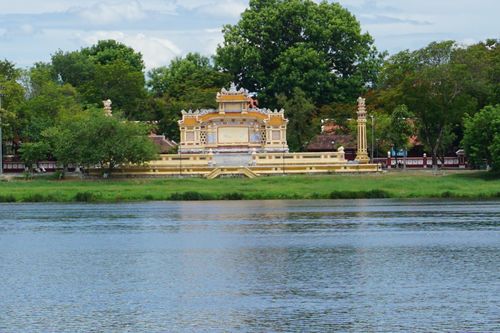 Xung quanh một công trình bên sông Hương: 'Đính chính' cho những ngộ nhận
