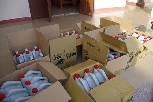 Đà Nẵng: Thu giữ gần 2.000 lít dầu nhớt giả