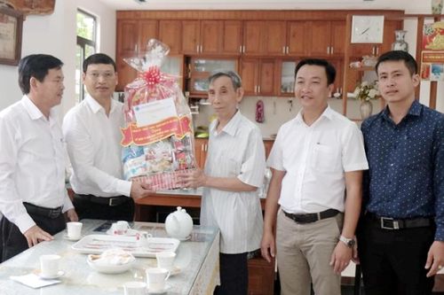 Tri ân các gia đình chính sách TP Đà Nẵng
